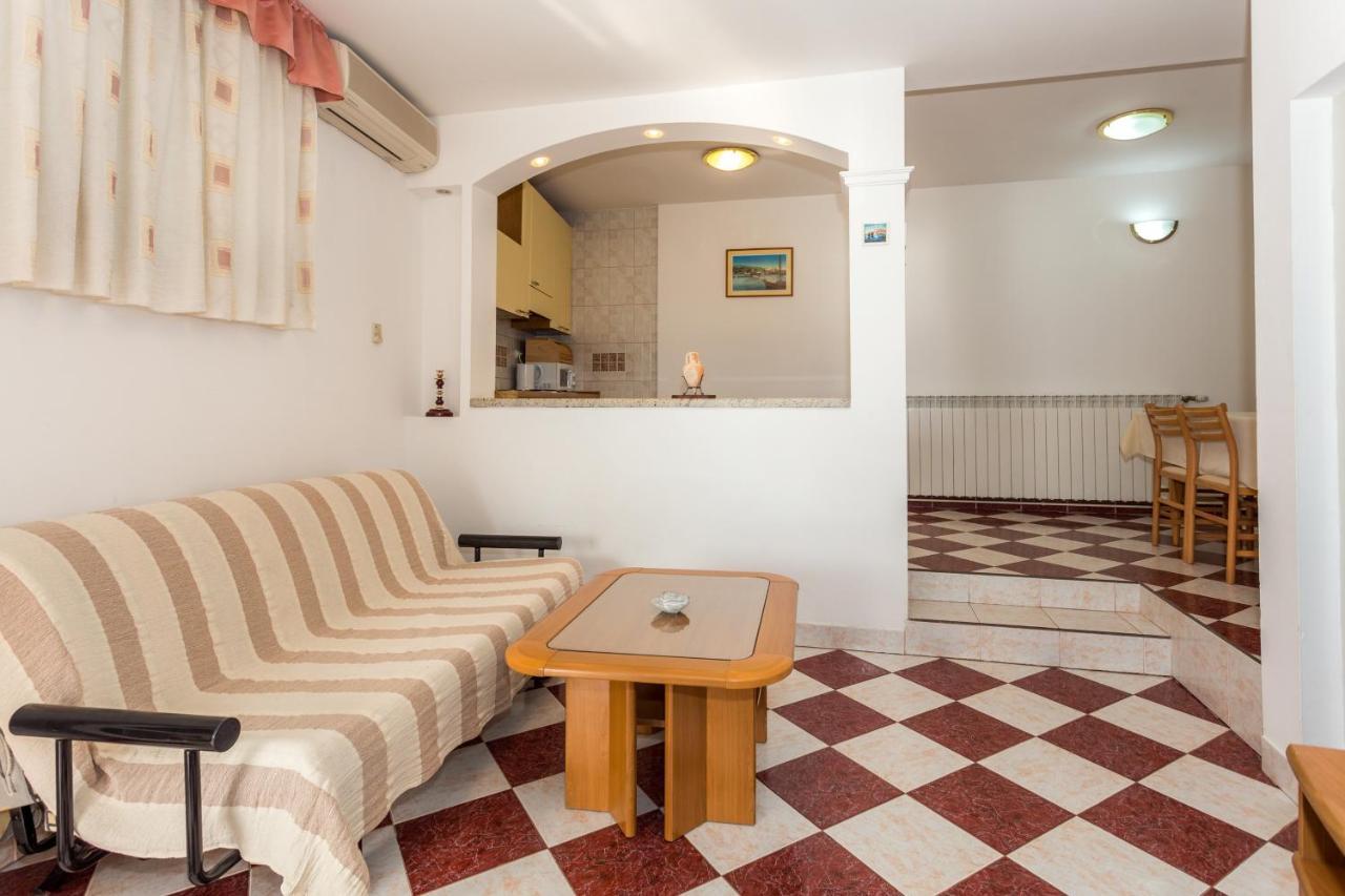 Holiday Home Komarna Buitenkant foto